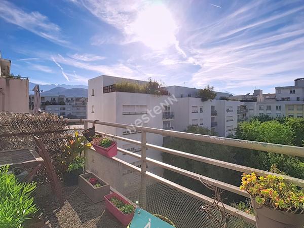 SOUS COMPROMIS- Appartement Grenoble 1 pièce(s) 30 m2 idéal premier appartement