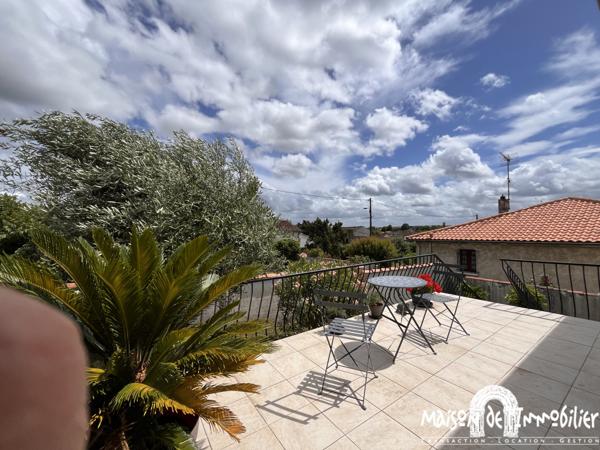Vente Maison familiale - 95m² - Jardin et double garage - Quartier recherché du Champ de Foire à COGNAC
