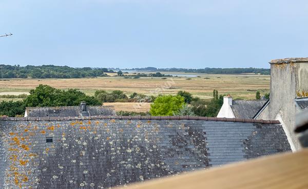 Charmante maison en pierre à vendre dans le centre-bourg de Ambon