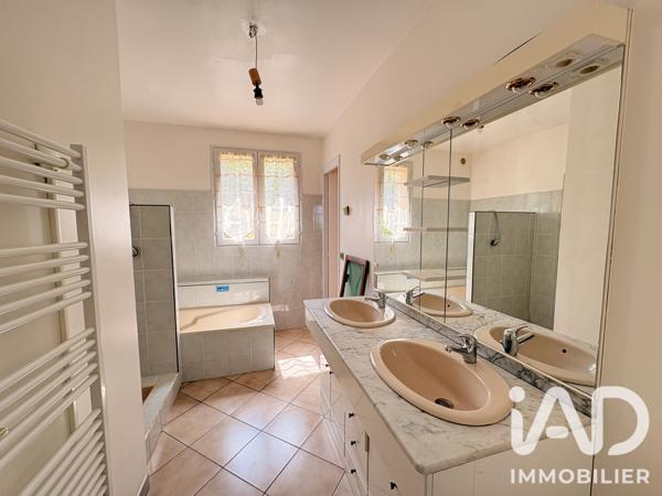 Maison à vendre 4 pièces 82 m² Saint-Céré