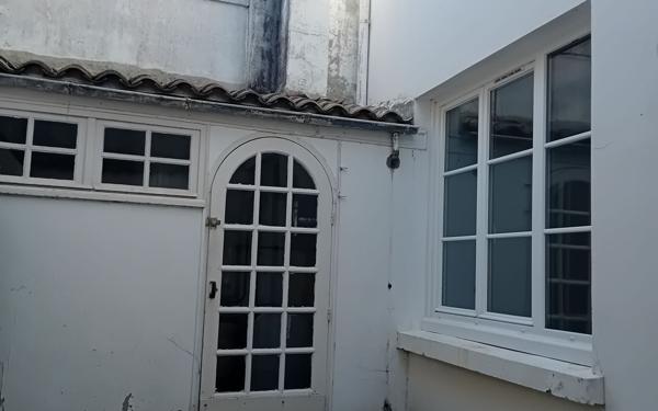 Maison à vendre    4 pièces •  La Flotte