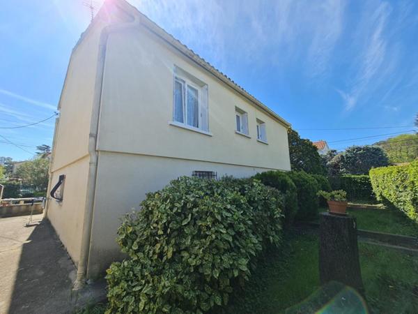 Maison 3 chambres - Garage 40 m² -Terrain 455 m² -Proche centre village