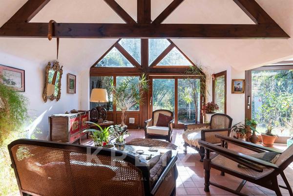 Chaumière authentique et son penty