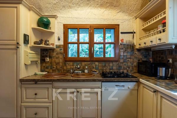 Chaumière authentique et son penty