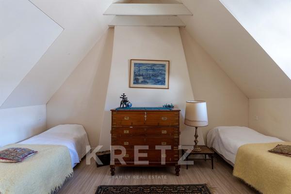 Chaumière authentique et son penty