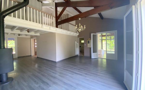 Maison à vendre    7 pièces •  Pomarez