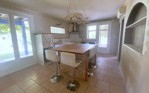 Maison à vendre    7 pièces •  Pomarez