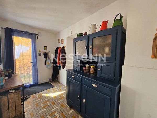 MAISON DE PLAIN PIED AVEC DU TERRAIN ET DES DEPENDANCES