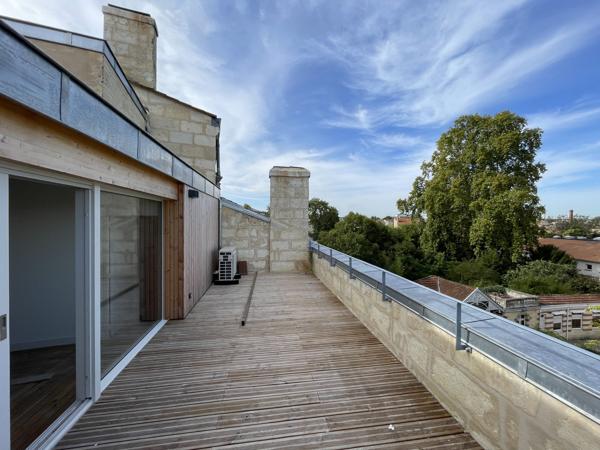 Le Prestige de la Pierre au Dernier Etage avec Terrasse