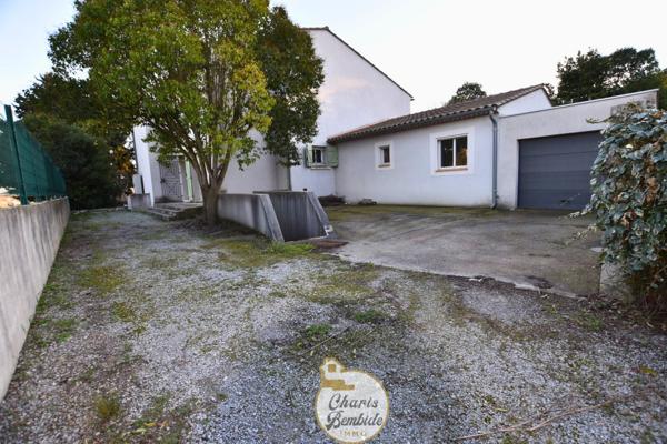 Maison 9 pièces - 275 m²