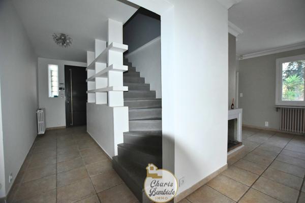 Maison 9 pièces - 275 m²