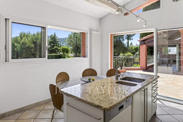 La Cadière-d’Azur – Villa avec piscine, appartement indépendant et jardin paysager