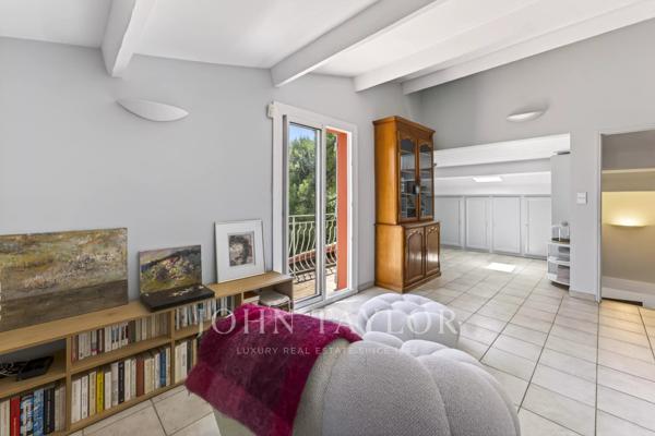 La Cadière-d’Azur – Villa avec piscine, appartement indépendant et jardin paysager