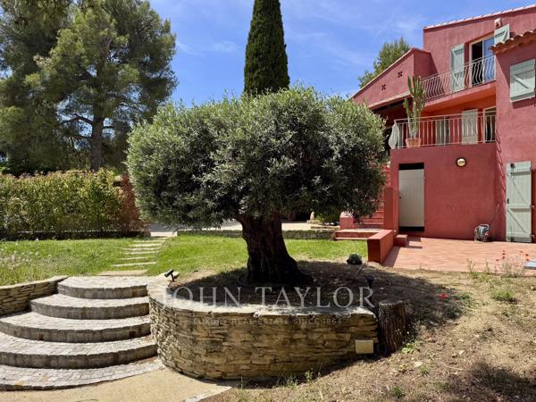La Cadière-d’Azur – Villa avec piscine, appartement indépendant et jardin paysager