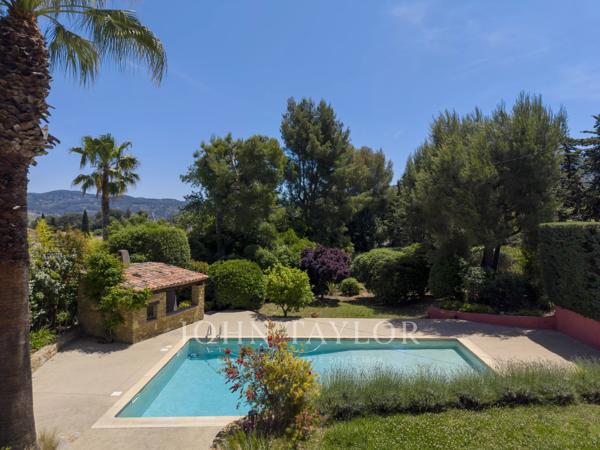 La Cadière-d’Azur – Villa avec piscine, appartement indépendant et jardin paysager