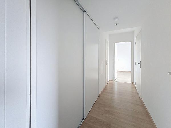 PLACE DE LA TRANCHEE - TRAM et COMMODITES - Appartement Tours 3 pièces 6- m2