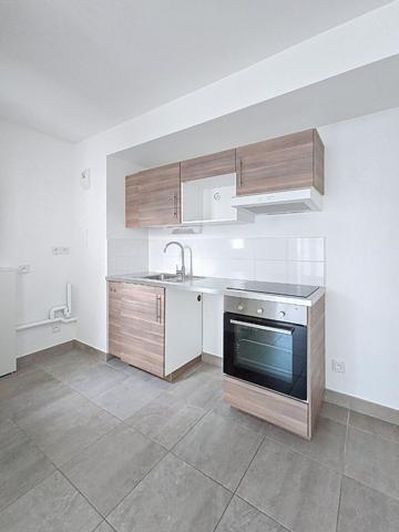 PLACE DE LA TRANCHEE - TRAM et COMMODITES - Appartement Tours 3 pièces 6- m2