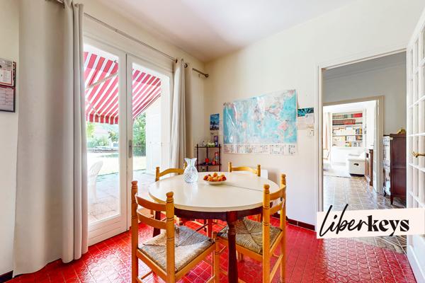 EYBENS – Maison familiale de 120 m² sur 1 070 m² de terrain, sous-sol complet et combles aménageables