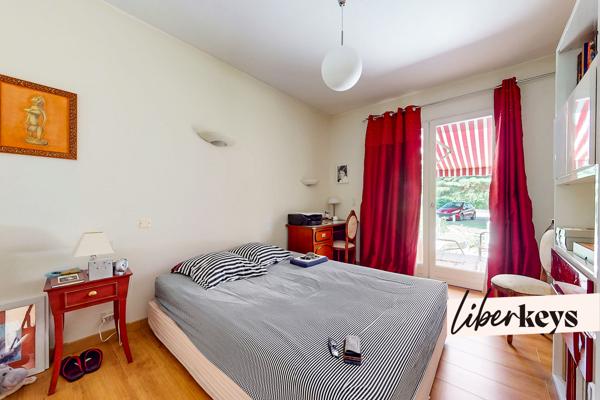 EYBENS – Maison familiale de 120 m² sur 1 070 m² de terrain, sous-sol complet et combles aménageables