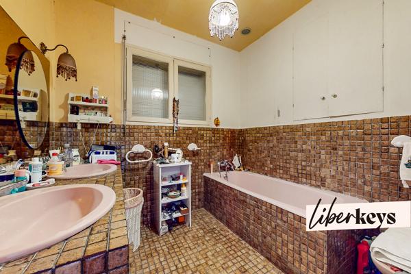EYBENS – Maison familiale de 120 m² sur 1 070 m² de terrain, sous-sol complet et combles aménageables
