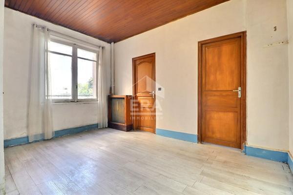 Appartement 2 pièces de 37 m² à fort potentiel