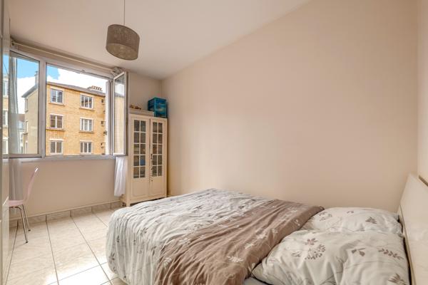 Double exposition / Lumineux / Grande chambre