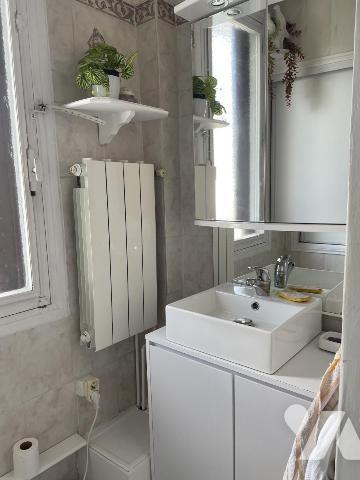 CHALONS. maison de 5 pièces A RENOVER mais bon état général. Terrain de 312 m².