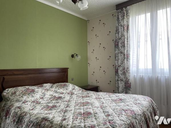 CHALONS. maison de 5 pièces A RENOVER mais bon état général. Terrain de 312 m².