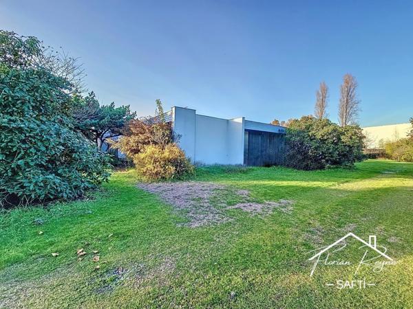 Maison d'architecte, grand terrain, au calme