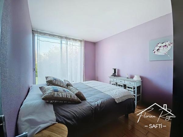 Maison d'architecte, grand terrain, au calme