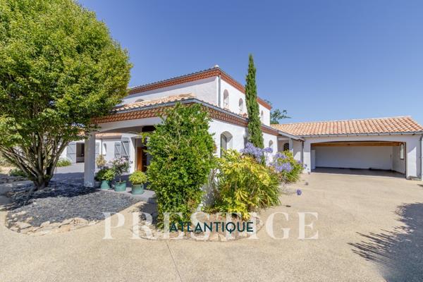 LA NOËVEILLARD - VILLA 236M2 - TERRAIN 1513M2