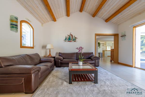 LA NOËVEILLARD - VILLA 236M2 - TERRAIN 1513M2