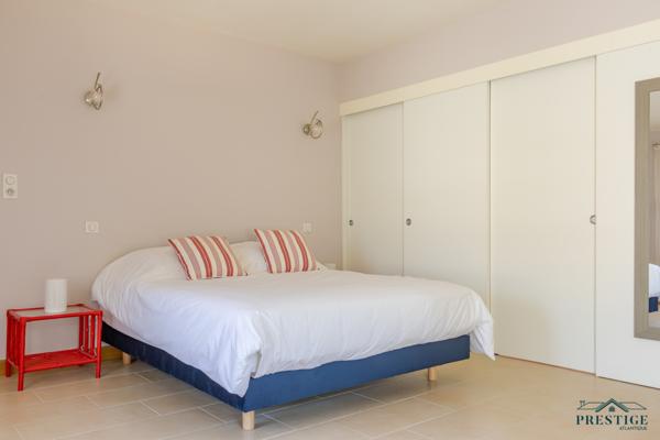 LA NOËVEILLARD - VILLA 236M2 - TERRAIN 1513M2