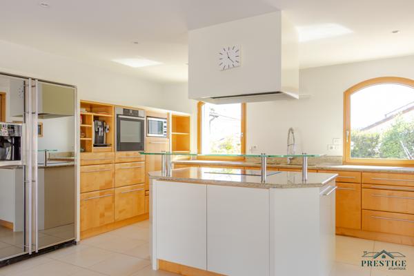 LA NOËVEILLARD - VILLA 236M2 - TERRAIN 1513M2