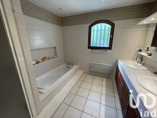 Maison à vendre 7 pièces 163 m² Ambarès-et-Lagrave