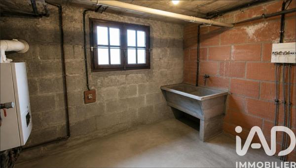 Maison à vendre 6 pièces 115 m² Saint-Arnoult-en-Yvelines