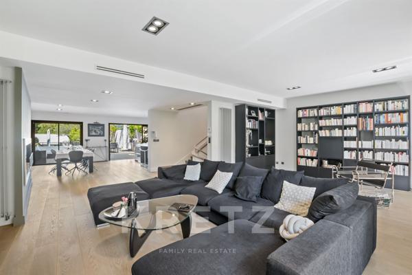 Hôtel particulier de 300m2 avec piscine et 3 garages - centre historique de Toulouse