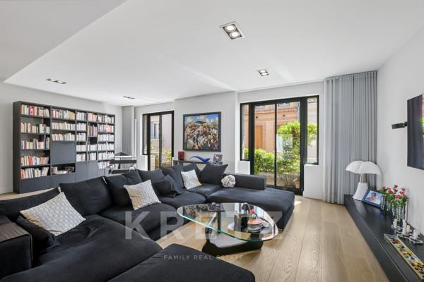 Hôtel particulier de 300m2 avec piscine et 3 garages - centre historique de Toulouse