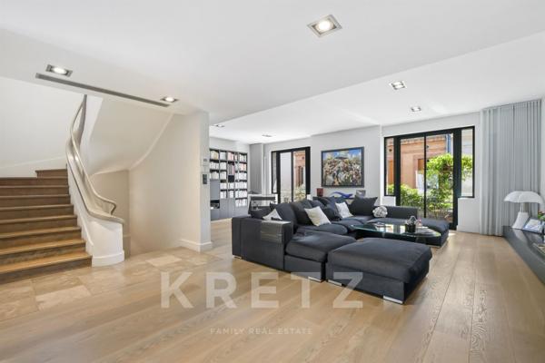 Hôtel particulier de 300m2 avec piscine et 3 garages - centre historique de Toulouse