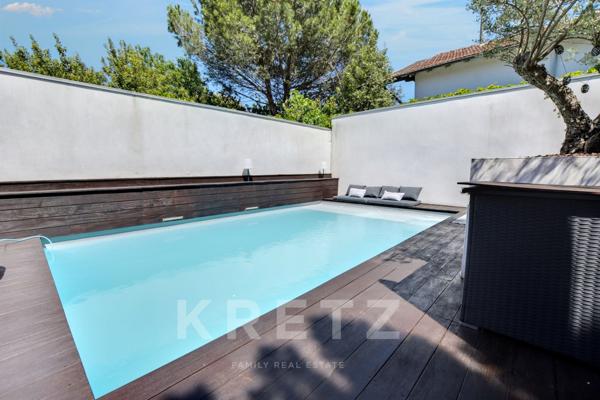 Hôtel particulier de 300m2 avec piscine et 3 garages - centre historique de Toulouse