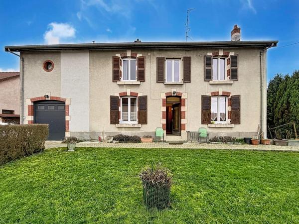 Maison  individuelle avec un grand terrain