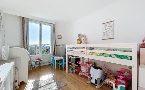 Appartement à vendre    4 pièces • 82,41 m2 Rueil-Malmaison