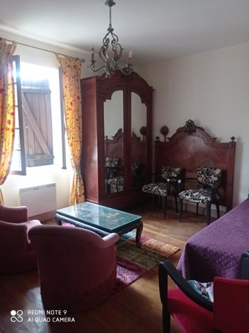 Maison à vendre |  Le Pont-Chrétien-Chabenet |  9 pièces | 154 m²