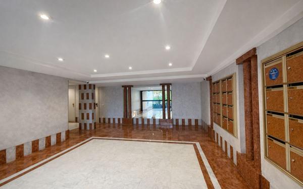 Appartement à vendre    2 pièces • 37 m2 Cannes