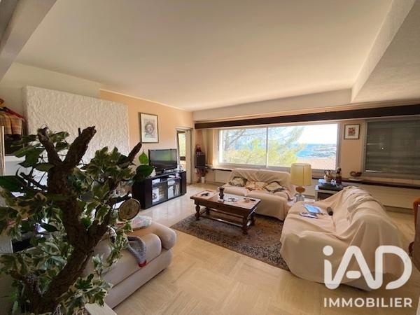 Maison à vendre 6 pièces 224,57 m² Roquebrune-sur-Argens
