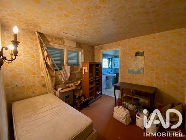 Maison à vendre 6 pièces 224,57 m² Roquebrune-sur-Argens