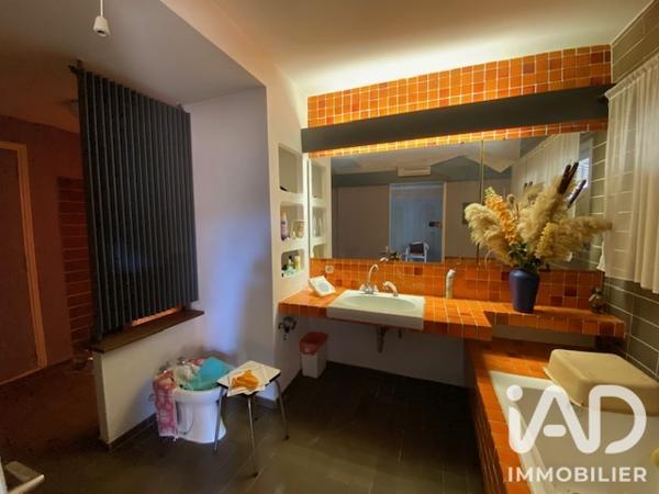 Maison à vendre 6 pièces 224,57 m² Roquebrune-sur-Argens