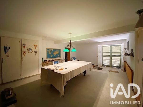 Maison à vendre 6 pièces 224,57 m² Roquebrune-sur-Argens