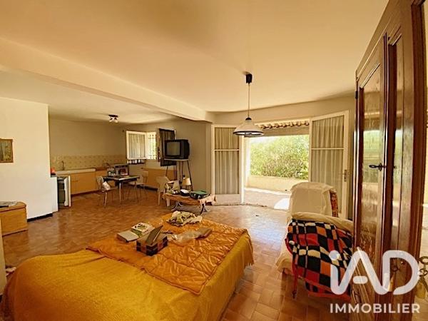 Maison à vendre 6 pièces 224,57 m² Roquebrune-sur-Argens