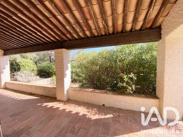 Maison à vendre 6 pièces 224,57 m² Roquebrune-sur-Argens